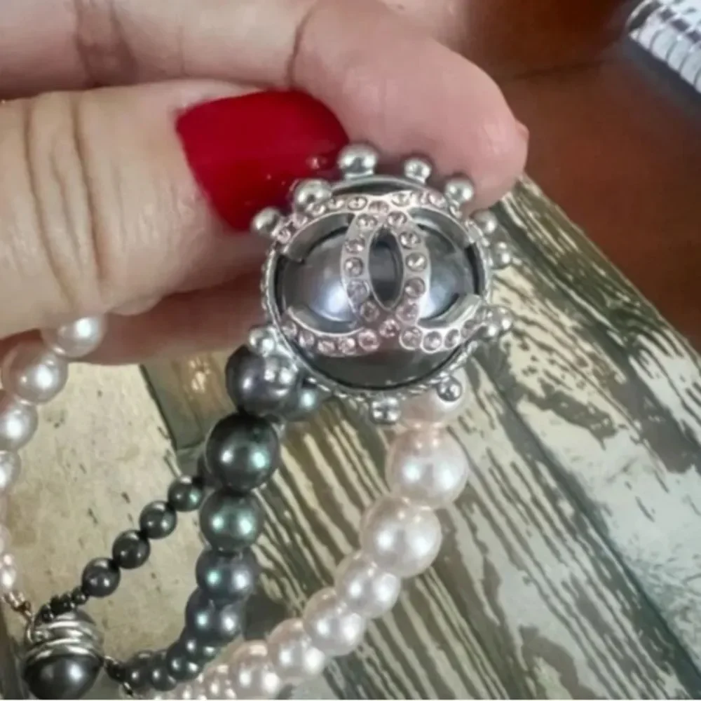 *AUTHENTIC* RARE Chanel Cruise 2002 Pink Crystal Double Pearl Strand Bra… - Picture 5 of 11